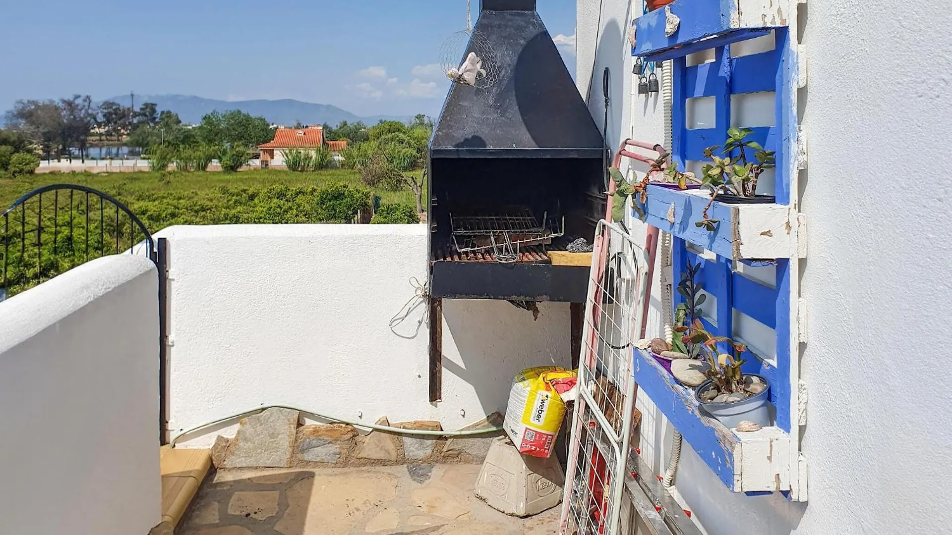 Pet Friendly Home In Deltebre With Kitchenette